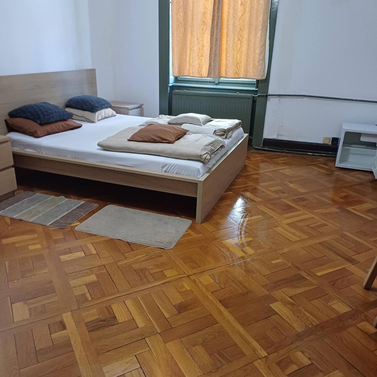 Kecskemti Rooms Budapest Bagian luar foto